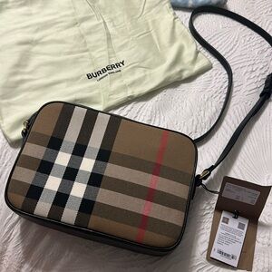 Burberry crossbody camera bag